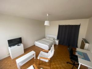 Chambre DELUXE (Jupiter) calme-Gare & Hyper centre