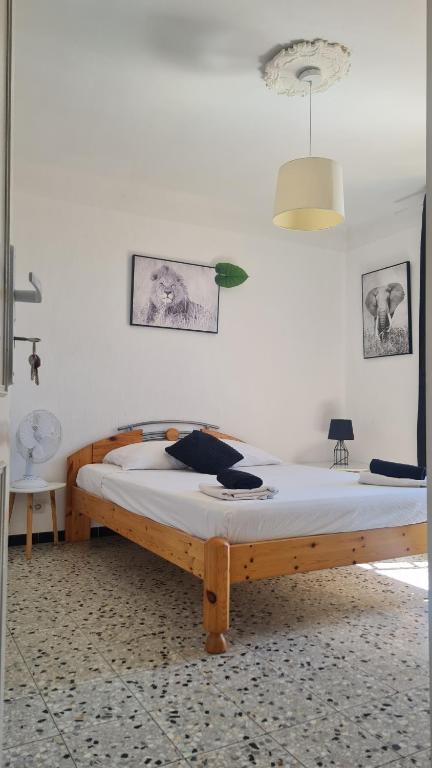 Séjour chez l'habitant Chambre double avec piscine proche de Perpignan 23 Avenue du Stade 66600 Rivesaltes