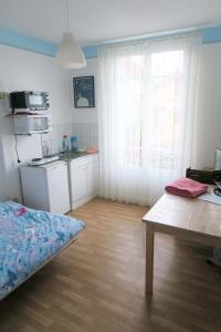 Séjour chez l'habitant Chambre du Petit Prince 7 Rue des Prés Aubry 92370 Chaville Île-de-France