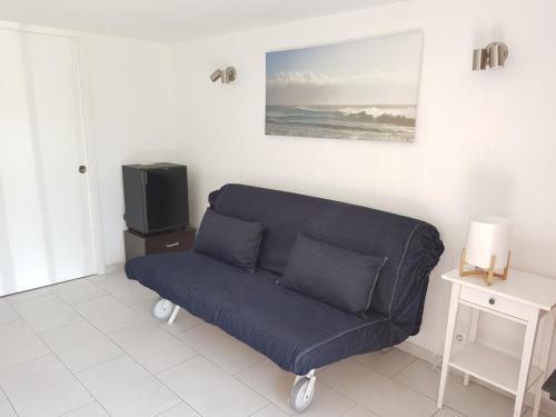 Chambre indépendante 50 m de la mer