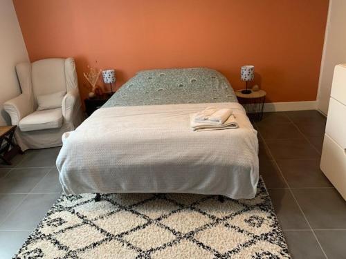 chambre indépendante avec salle de bain privative