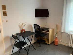 chambre indépendante avec salle de bain privative