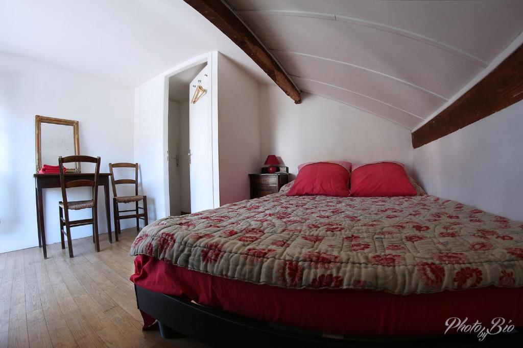 Chambre paisible dans maison calme, métro Roseraie 26 Rue de la Côté d'Or, 31500 Toulouse