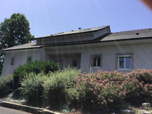 Chambre privative dans grande maison