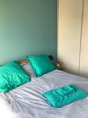 Chambre privée avec petit dejeuner proximité centre ville
