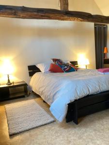 Séjour chez l'habitant Chambre privée chambre de Fabie 10 Rue des Écoles 49640 Chemiré-sur-Sarthe Pays de la Loire