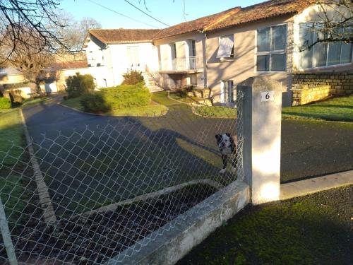 Séjour chez l'habitant chambre privée chez l'habitant et partage des partie communes 6 Rue des Fours a Chaux 79500 Chail Deux-Sèvres