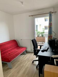 Séjour chez l'habitant Chambre privée 16-18 Avenue Michel Ricard 92400 Courbevoie Île-de-France