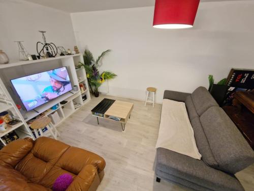 Chambre privée dans Happy Home Maison Calme