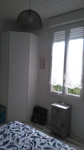 Chambre privée dans une maison avec jardin