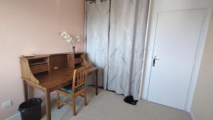 Chambre privée entre Université et centre ville chez l'habitant