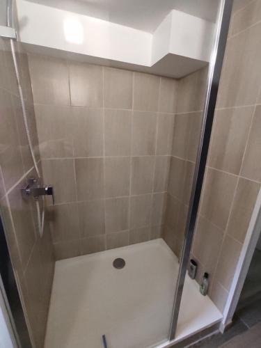 Chambre privée près du centre de Cosne