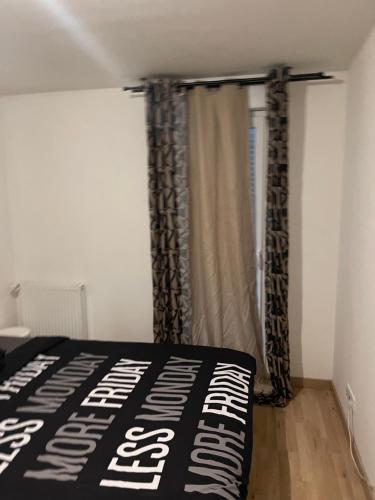 Chambre privée standard à 25 mn de Disneyland