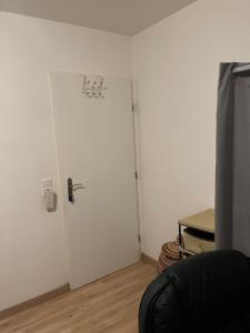 Chambre privée standard à 25 mn de Disneyland
