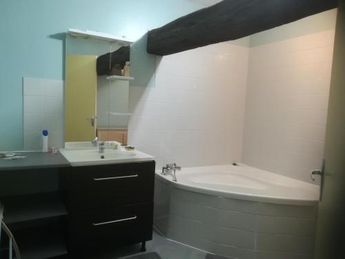Chambre simple avec WiFi châtellerault