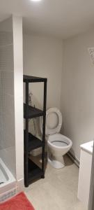 Chambre studio avec salle de bain privée