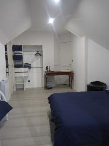 Chambre triple spacieuse