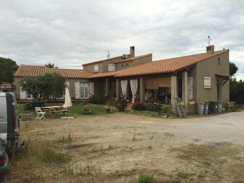 Chambres bleue chez José 41 Chemin de l'Étang Long, 66380 Pia