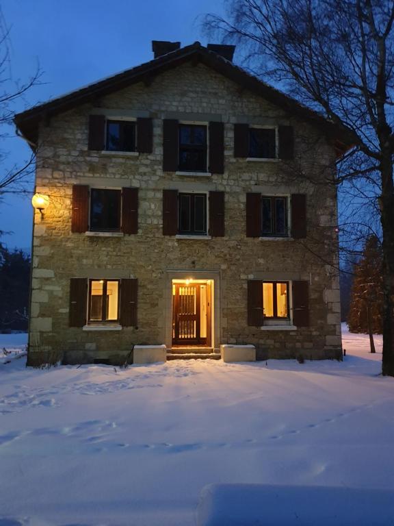 Séjour chez l'habitant Chambres d'hôtes LA CHAPELAINE 240 chemin Riouvérou 26420 La Chapelle-en-Vercors