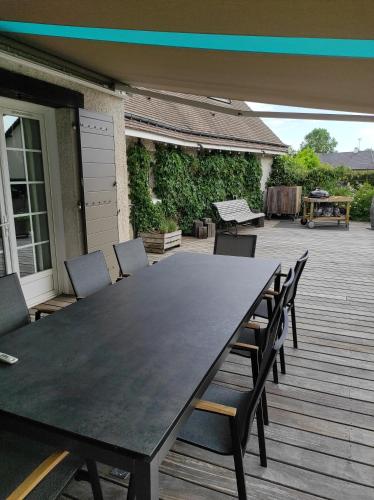 Chambres dans villa en bordure de rivière - 15mn du circuit des 24h00 du Mans