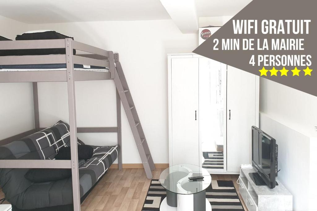 Séjour chez l'habitant Chambres Poitiers Centre Ville - Salle de Bain, Réfrigérateur, TV et machine à café privatifs - Cuisine commune - Terrasse - Hôtel de ville à 200m 9 Rue Rabelais 86000 Poitiers