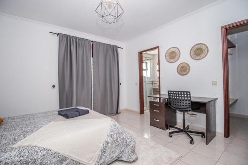 Charming Private Rooms in an Apartment A2 Penha - Faro