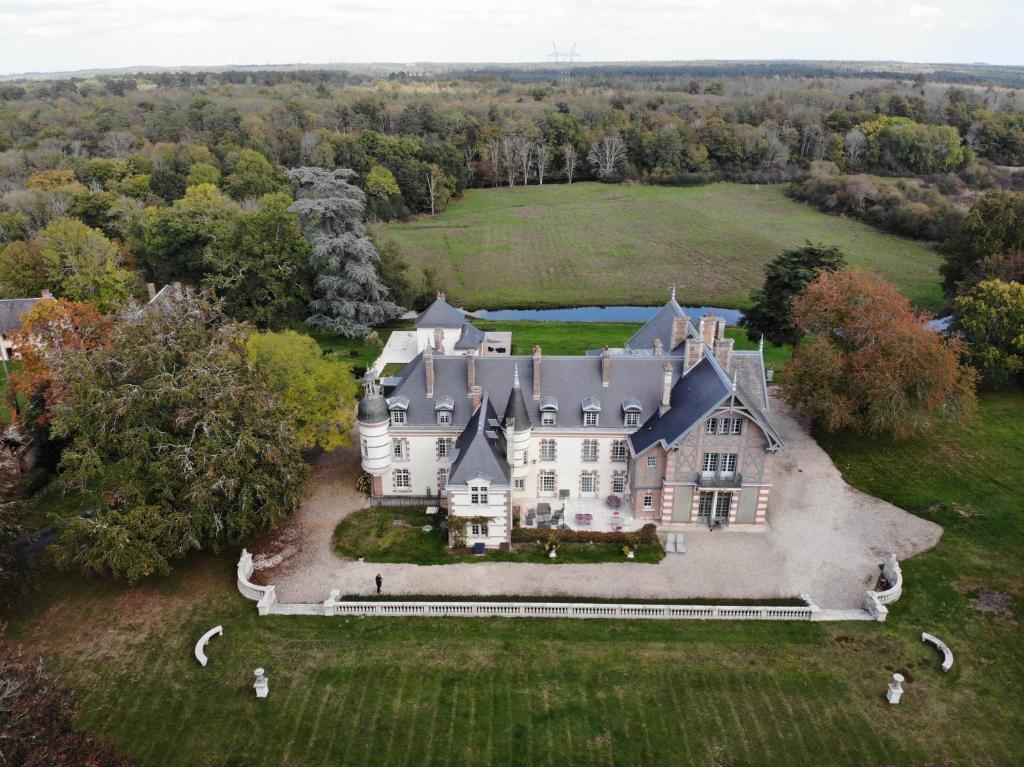 Séjour chez l'habitant Chateau de La Faye La Faye - Chemin De La Faye 18700 Ménétréol-sur-Sauldre