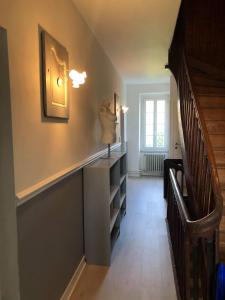 Chez Celine et Philippe Chambre atelier dans propriété de charme avec piscine