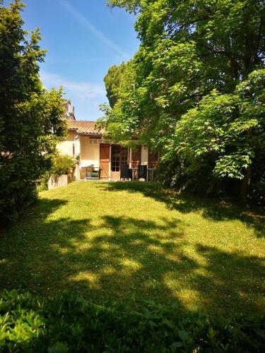 Chez Eliane