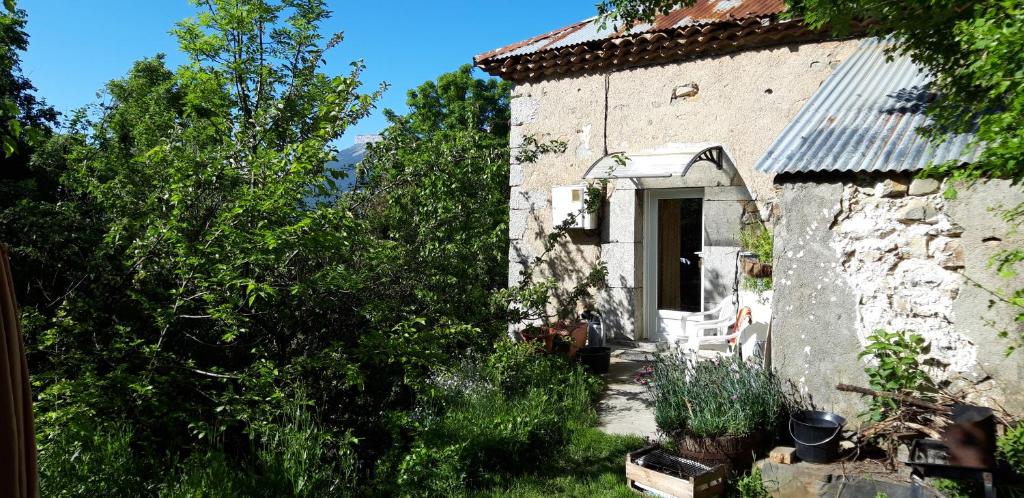 Séjour chez l'habitant chez françoise 5202 route des baux 05400 La Roche-des-Arnauds