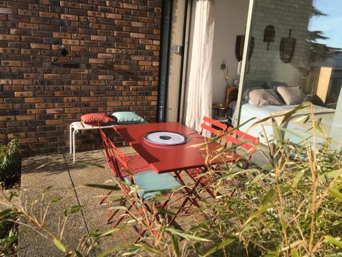 Chez Isa, espace prive, 1ou 2 chambres, terrasse et jardin, entrée autonome