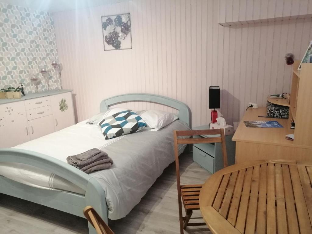 Séjour chez l'habitant Chez Papinette, proche gare et centre, pdj compris 8 Rue Valentin Hauy 79000 Niort