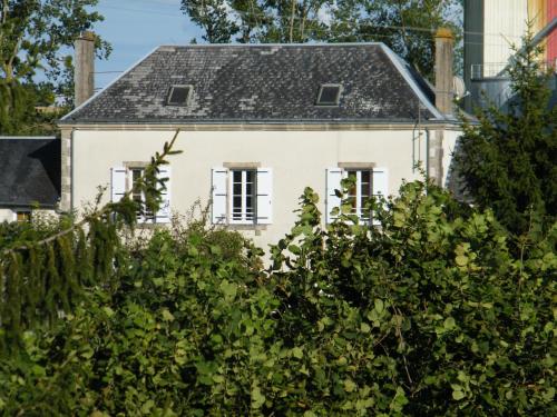 chez vous chez nous