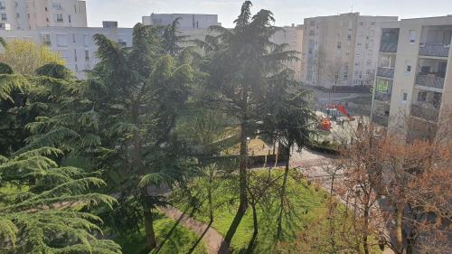 Dans grand appart de 113m2 proche Paris