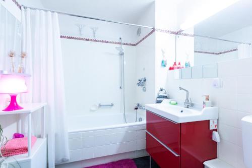 Deutsche Messe Zimmer - Private Apartments & Rooms Hannover City - room agency