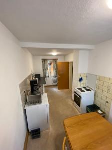 Séjour chez l'habitant Einfaches Haus mit Privatzimmern und Gemeinschaftsräumen 58 Frankenbacher Straße 74078 Heilbronn Bade-Wurtemberg