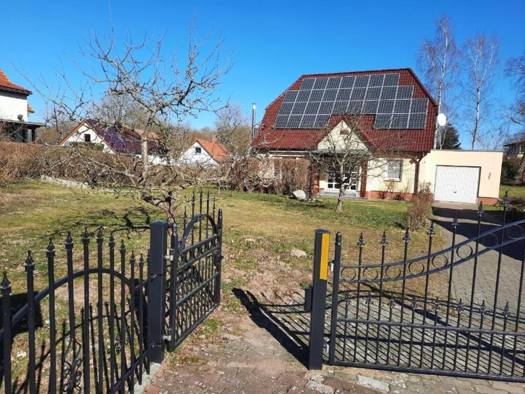 Séjour chez l'habitant Ferienwohnung Karnitz im Herzen von Rügen Am Golfplatz 3 18574 Karnitz