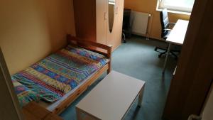 Funktionales Zimmer in ruhiger Lage, dennoch in 25 Min in HH City