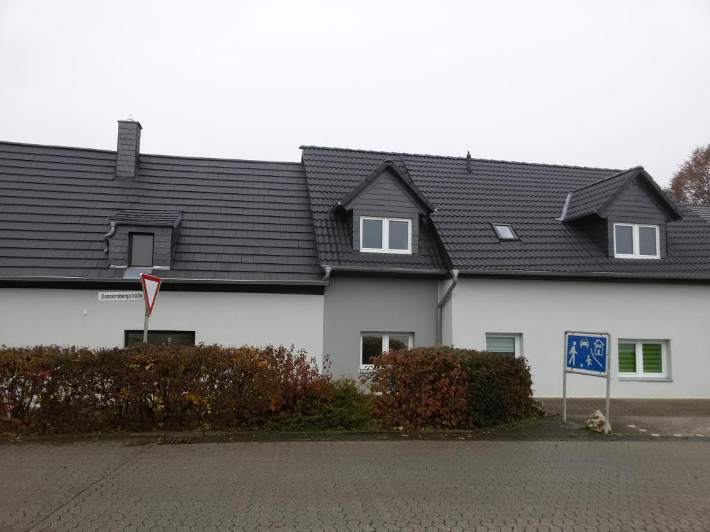 Gästehaus Nickolai Wormserstr 44, 55234 Flomborn