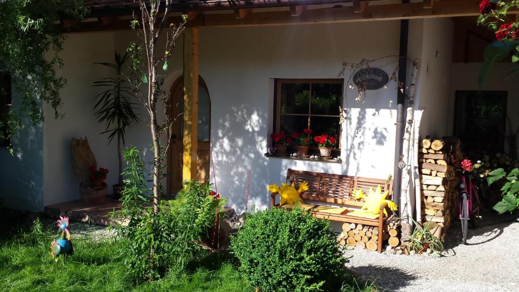 Gastezimmer Nahe Wesslinger See Hochstadter Strasse 2a, 82234 Weßling
