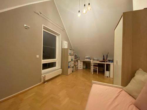 Gemütliches Zimmer im Dachgeschoss
