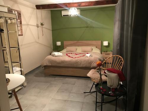 Grande chambre dans villa paisible avec grand jardin