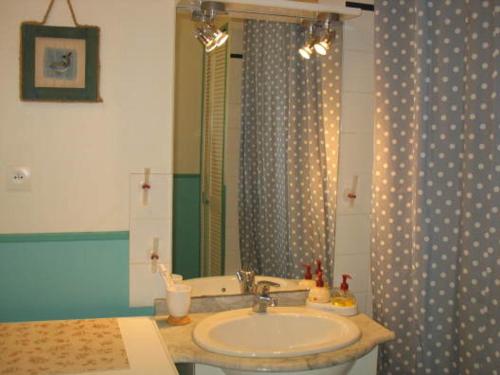Grande chambre double chez l'habitant