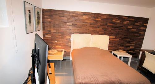 Großes Privatzimmer in Messenähe