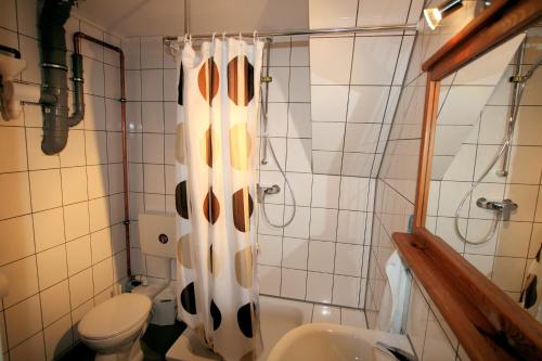 Großes Privatzimmer in Messenähe