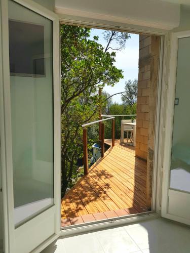 Guest House bedroom Riviera - Private Entrance