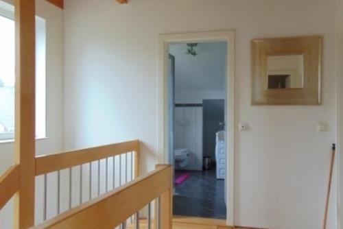 ID 7047 - Private Rooms