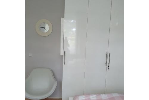 ID 7051 - Private Rooms