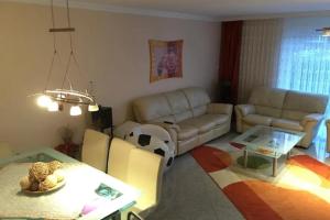 ID 7077 - Private Rooms