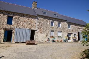 La Petite Chesnee